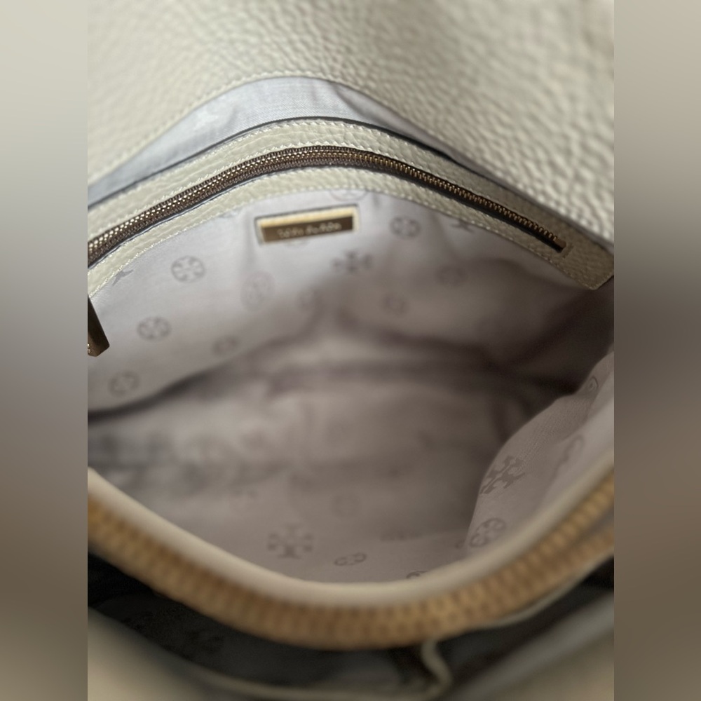 Tory Burch Pebbled Leather Bag - Picture 3 of 10